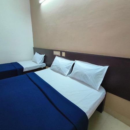 Hotel Royal Residency Kumbakonam Esterno foto