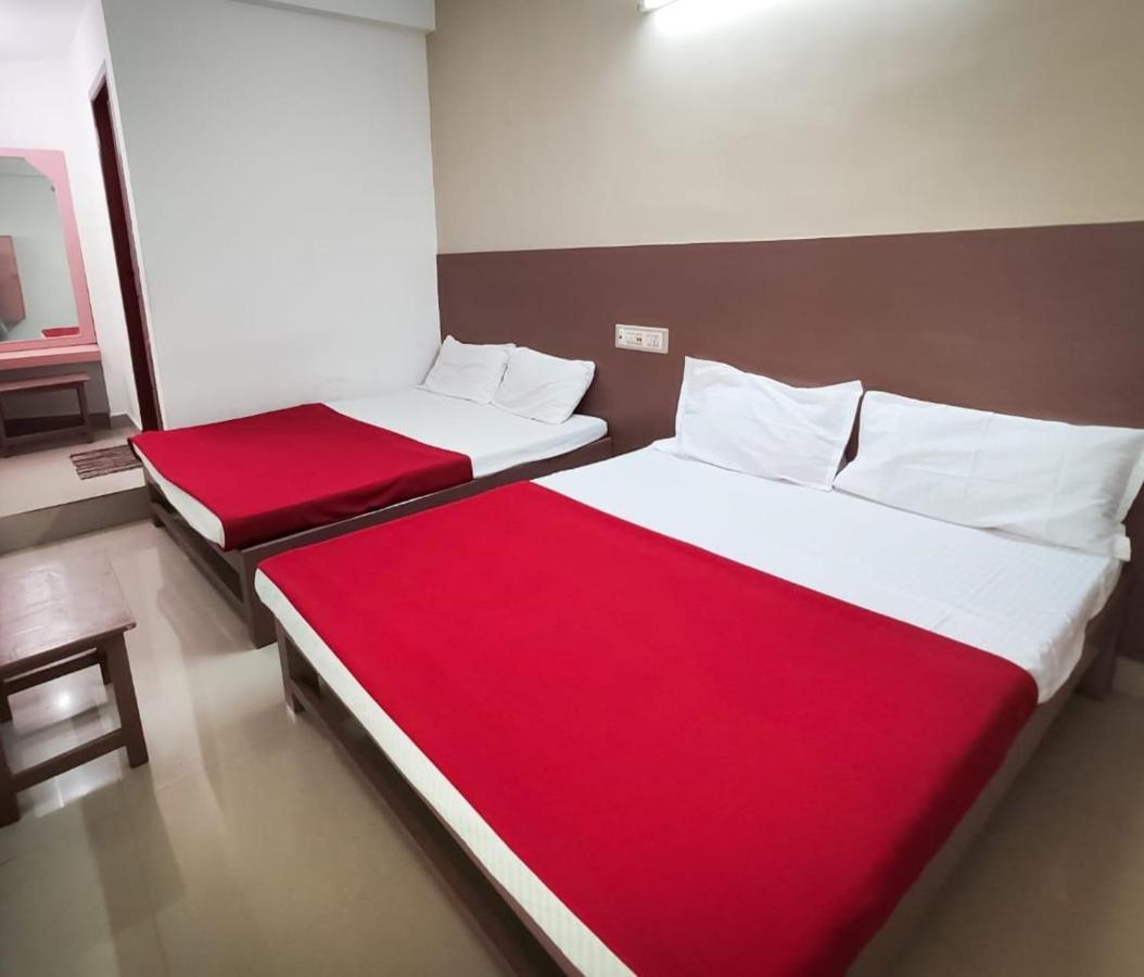 Hotel Royal Residency Kumbakonam Esterno foto