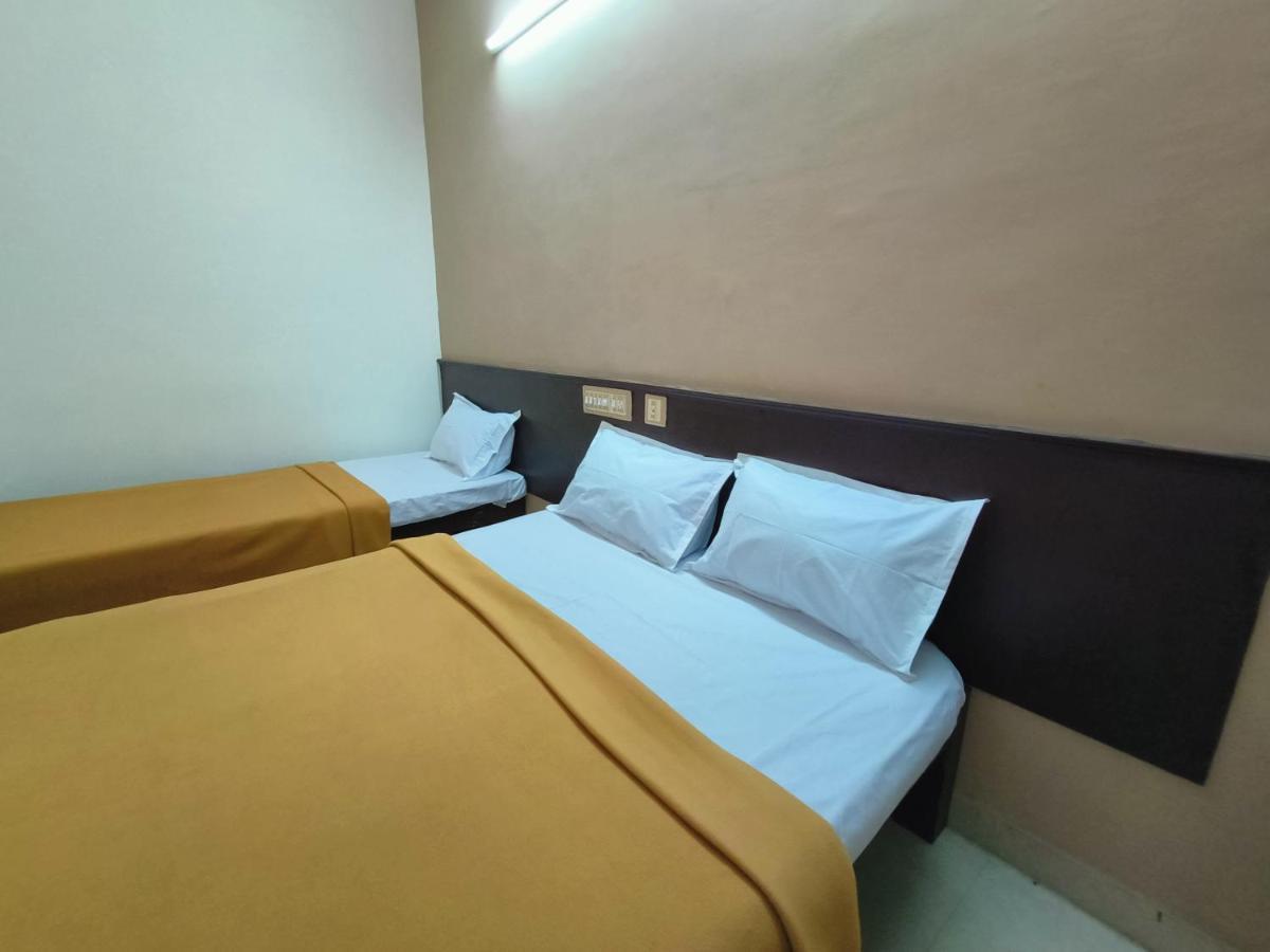 Hotel Royal Residency Kumbakonam Esterno foto